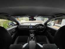 https://riyasewana.com/uploads/honda-vezel-rs-110563922582.jpg