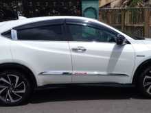 https://riyasewana.com/uploads/honda-vezel-rs-11130149504.jpg