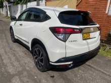 https://riyasewana.com/uploads/honda-vezel-rs-11154555113.jpg