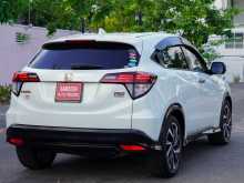 https://riyasewana.com/uploads/honda-vezel-rs-1144524143.jpg