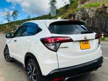 https://riyasewana.com/uploads/honda-vezel-rs-118070122982.jpg