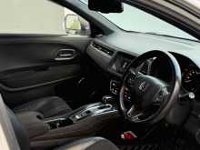 https://riyasewana.com/uploads/honda-vezel-rs-1210442922963.jpg