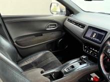 https://riyasewana.com/uploads/honda-vezel-rs-1210522124293.jpg