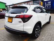 https://riyasewana.com/uploads/honda-vezel-rs-1214517544.jpg
