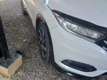 https://riyasewana.com/uploads/honda-vezel-rs-12152228352.jpg