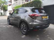 https://riyasewana.com/uploads/honda-vezel-rs-12161650193.jpg