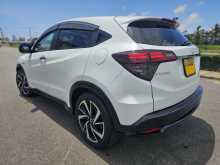 https://riyasewana.com/uploads/honda-vezel-rs-12170013864.jpg