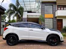 https://riyasewana.com/uploads/honda-vezel-rs-1281831822.jpg
