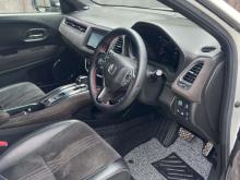 https://riyasewana.com/uploads/honda-vezel-rs-12854076296.jpg
