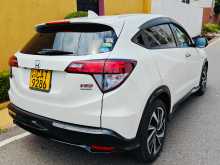 https://riyasewana.com/uploads/honda-vezel-rs-13135935463.jpg