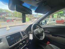 https://riyasewana.com/uploads/honda-vezel-rs-1323120917845.jpg