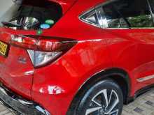 https://riyasewana.com/uploads/honda-vezel-rs-141834314842.jpg