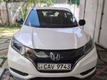 https://riyasewana.com/uploads/honda-vezel-rs-14811334791.jpg