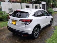 https://riyasewana.com/uploads/honda-vezel-rs-1515461917612.jpg