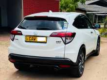 https://riyasewana.com/uploads/honda-vezel-rs-1563951334.jpg