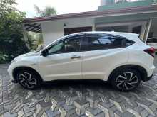 https://riyasewana.com/uploads/honda-vezel-rs-16143415486.jpg
