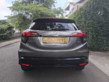 https://riyasewana.com/uploads/honda-vezel-rs-16145139572.jpg