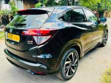 https://riyasewana.com/uploads/honda-vezel-rs-1621184922393.jpg