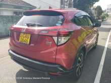 https://riyasewana.com/uploads/honda-vezel-rs-171246014682.jpg