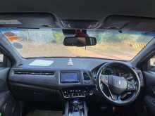 https://riyasewana.com/uploads/honda-vezel-rs-1714383922432.jpg