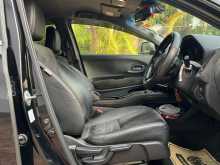https://riyasewana.com/uploads/honda-vezel-rs-1714383922723.jpg