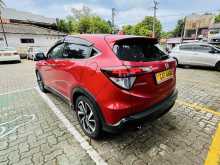https://riyasewana.com/uploads/honda-vezel-rs-180450622933.jpg