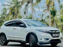 https://riyasewana.com/uploads/honda-vezel-rs-1910335124111.jpg