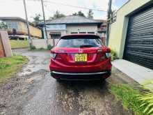 https://riyasewana.com/uploads/honda-vezel-rs-1917052122032.jpg
