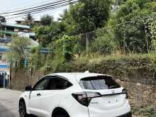 https://riyasewana.com/uploads/honda-vezel-rs-1917243922362.jpg