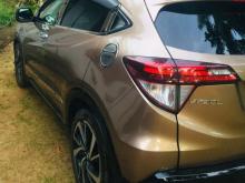 https://riyasewana.com/uploads/honda-vezel-rs-19717376995.jpg