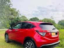 https://riyasewana.com/uploads/honda-vezel-rs-2015552822382.jpg