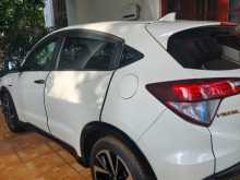 https://riyasewana.com/uploads/honda-vezel-rs-2016-28113912782.jpg