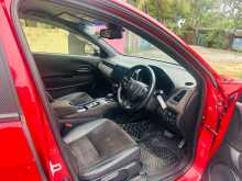 https://riyasewana.com/uploads/honda-vezel-rs-2017-117245612824.jpg