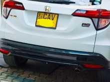 https://riyasewana.com/uploads/honda-vezel-rs-2017-1511160612082.jpg