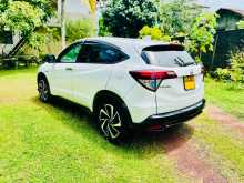 https://riyasewana.com/uploads/honda-vezel-rs-2017-169060812212.jpg