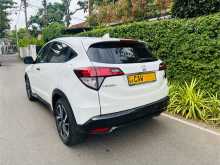 https://riyasewana.com/uploads/honda-vezel-rs-2017-1818021712383.jpg