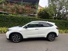 https://riyasewana.com/uploads/honda-vezel-rs-2017-1818021712742.jpg