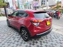 https://riyasewana.com/uploads/honda-vezel-rs-2017-1921294312474.jpg