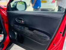 https://riyasewana.com/uploads/honda-vezel-rs-2017-199332112973.jpg