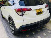 https://riyasewana.com/uploads/honda-vezel-rs-2017-209573712643.jpg