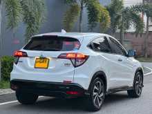 https://riyasewana.com/uploads/honda-vezel-rs-2017-2318092912143.jpg