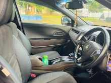 https://riyasewana.com/uploads/honda-vezel-rs-2017-2812193212162.jpg