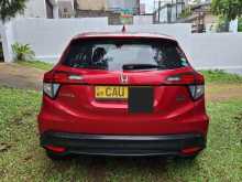 https://riyasewana.com/uploads/honda-vezel-rs-2017-316320012362.jpg