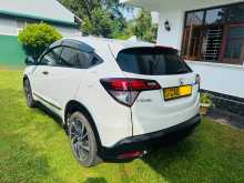 https://riyasewana.com/uploads/honda-vezel-rs-2017-412121512574.jpg