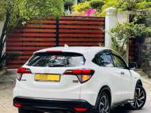 https://riyasewana.com/uploads/honda-vezel-rs-2017-413423512903.jpg