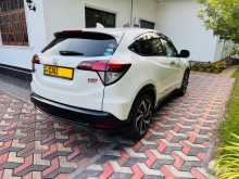 https://riyasewana.com/uploads/honda-vezel-rs-2017-520032412403.jpg