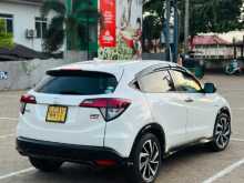 https://riyasewana.com/uploads/honda-vezel-rs-2017-615314612042.jpg