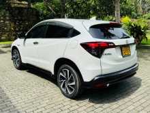 https://riyasewana.com/uploads/honda-vezel-rs-2018-1210570512844.jpg