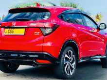 https://riyasewana.com/uploads/honda-vezel-rs-2018-1421023612932.jpg