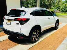 https://riyasewana.com/uploads/honda-vezel-rs-2018-1516050112343.jpg